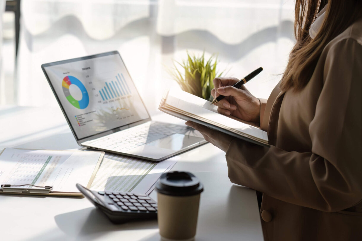 How to Plan Your 2026 Marketing Budget as a Home Service Business